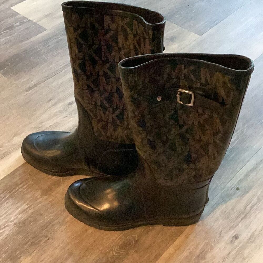 Michael Kors Rain Boots Womens Size 9 Signature MK Logo Brown Waterproof - Picture 6 of 13